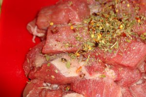 Tocanita  cu carne si cartofi - la ceaun