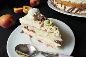 Tort cu visine si branza