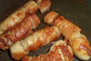 Carnati albi cu legume la tigaie