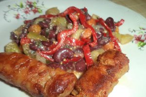Carnati albi cu legume la tigaie