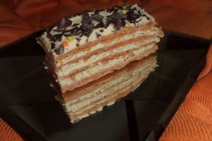 Prajitura cu foi si crema caramel