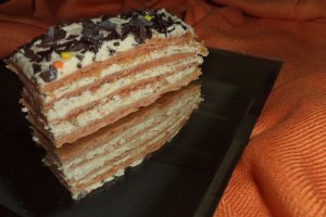Prajitura cu foi si crema caramel