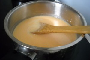 Panna cotta cu pepene galben si capsune