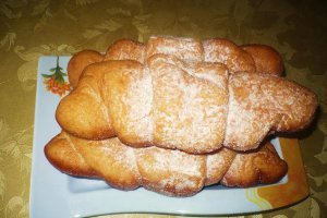 Reteta gustoasa de gogosi pufoase cu iaurt