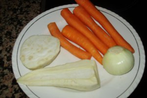 Ciorba de fasole cu costita si paste fainoase