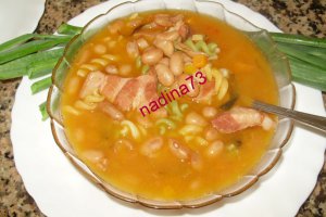 Ciorba de fasole cu costita si paste fainoase