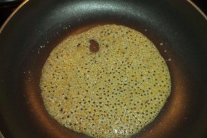 Omleta umpluta in crusta de malai