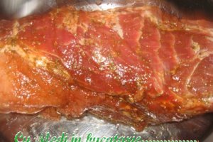 Ceafa de porc in foietaj