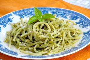 Spaghetti cu Sos Pesto