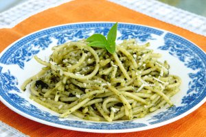 Spaghetti cu Sos Pesto