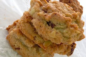 Biscuiti cu migdale si ovaz