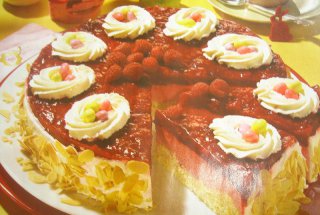 Tort de zmeura cu migdale