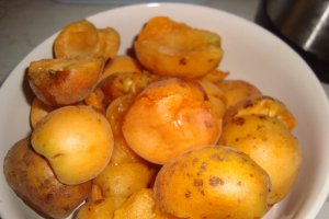 Piure de caise si seminte de chia si mure
