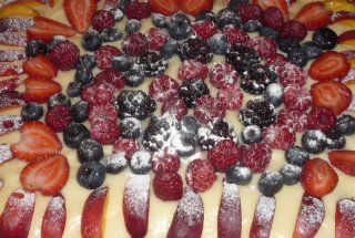 Flan cu crema de vanilie si fructe
