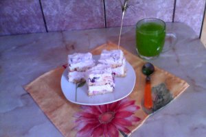 Prajitura cu mascarpone Delaco frisca  si fructe