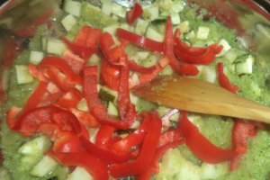 Ciulama de ciuperci cu zucchini