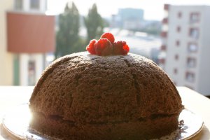 Prajitura cu zmeura si mousse caramel