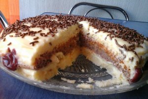 tort aniversar 1 an bucataras
