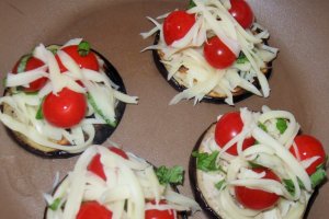 Pizzete de vinete cu rosioare
