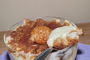 Tiramisu reteta cu biscuiti Amaretti la pahar