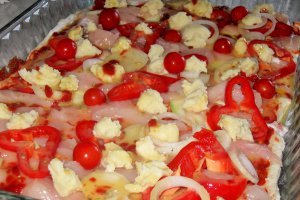 Pizza cu carne de pui