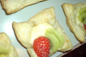 Mini tarte (cu foietaj frantuzesc)