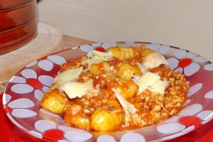 Gnocchi cu sos ragu