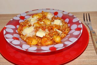 Gnocchi cu sos ragu