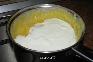 Mamaliga cremoasa cu spanac
