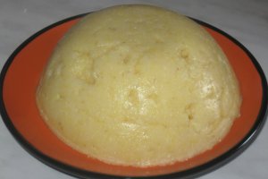Pastrav cu legume in sos de rosii