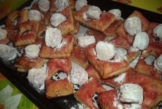 Foietaj aromat cu capsuni