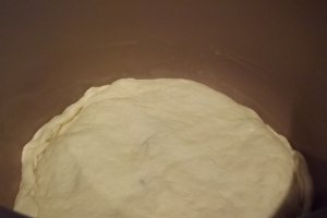 Sandwich-uri coapte, din aluat de paine si omleta cu de toate
