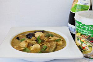 Curry verde cu piept de pui