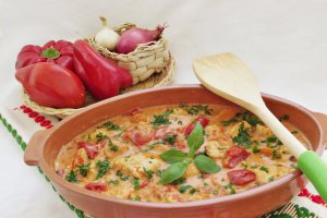Tocana de ardei copt cu piept de pui