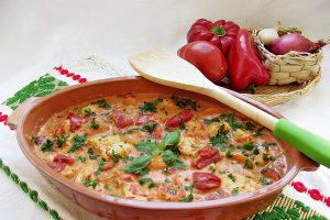 Tocana de ardei copt cu piept de pui