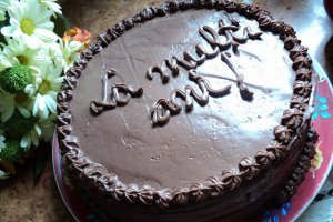 Tort cu crema de ciocolata, de post