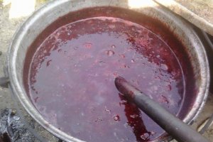 Gem de prune aromat cu scortisoara