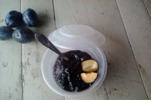 Gem de prune aromat cu scortisoara