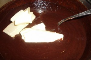 Tarta de ciocolata cu frisca