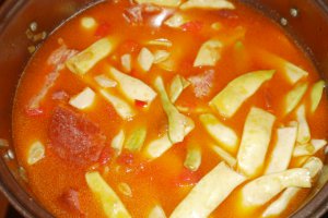 Ciorba de pastai cu coaste afumate