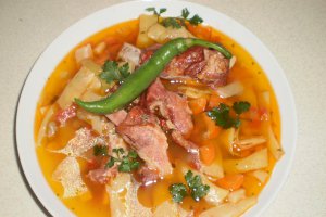 Ciorba de pastai cu coaste afumate