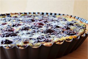 Tarta cu mure si afine