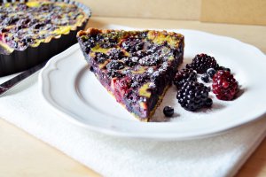 Tarta cu mure si afine