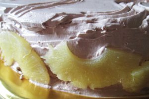 Tort cu crema si ananas