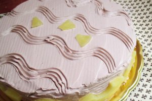 Tort cu crema si ananas