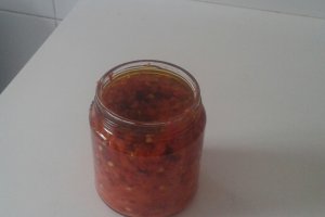 Pasta de ardei iute in ulei de măsline