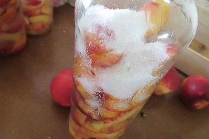 Compot de nectarine