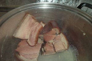 Varza calita cu bacon afumat