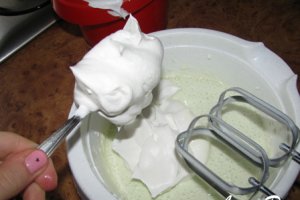 Inghetata de cocos si fistic