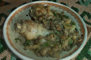 Ciocanele de pui cu pleurotus la tigaie